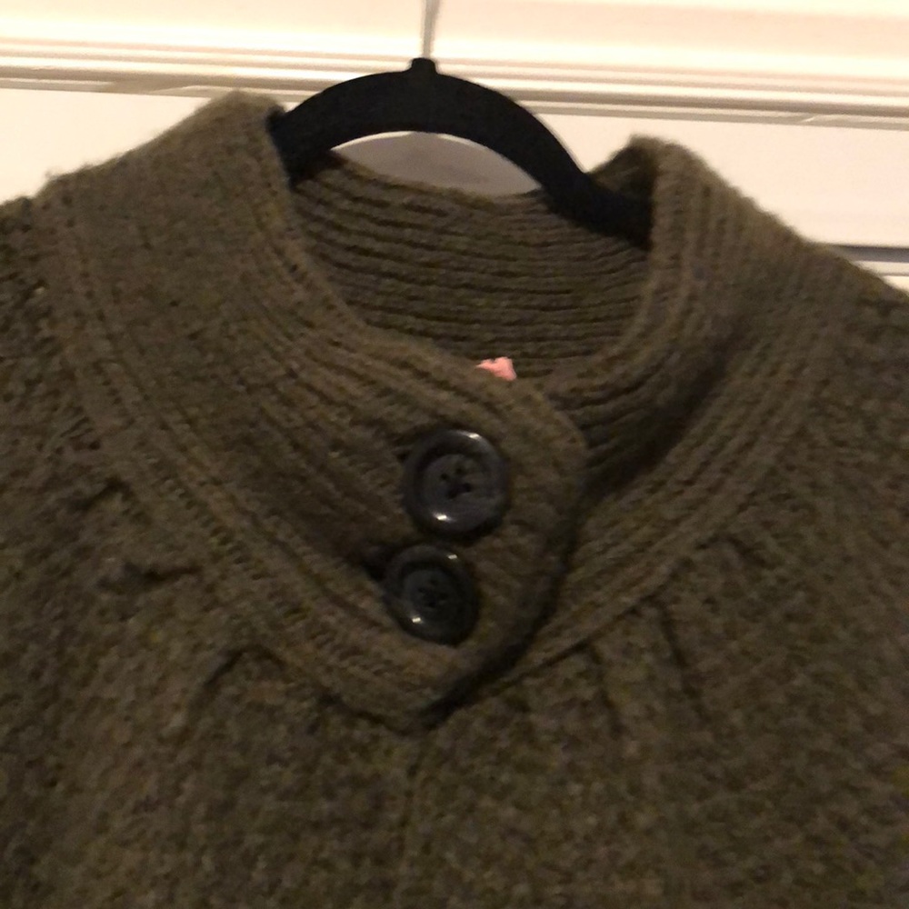 Women’s sweater